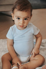 BAMBOOM bodžiukas trumpomis rankovėmis - Azzurro 3 mėn