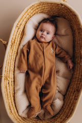 Wooly Organic šliaužtinukas su siuvinėtu zuikučiu, Natural Dark Brown