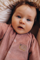 Wooly Organic siuvinėtas veliūrinis šliaužtinukas su pėdutėmis GOTS, Night Owl