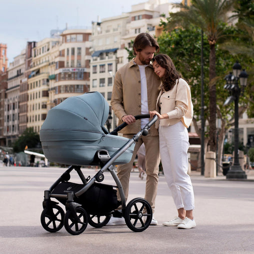 Tutis Uno³+ kūdikių vežimėlis 4in1 (143) + autokėdutė ir isofix bazė